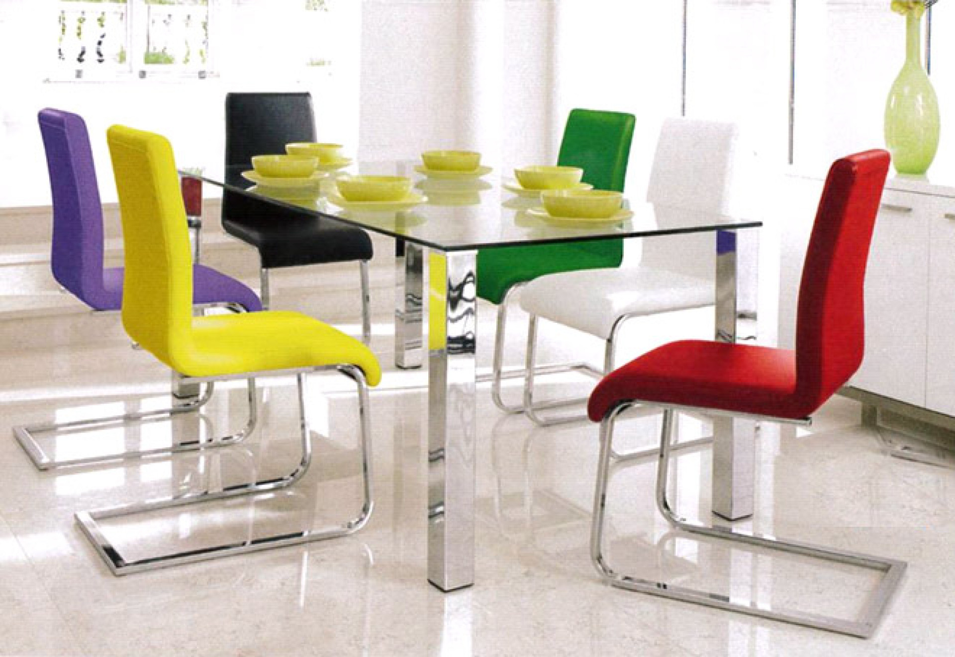 Steklena jedilna miza Mezzi (160x90)