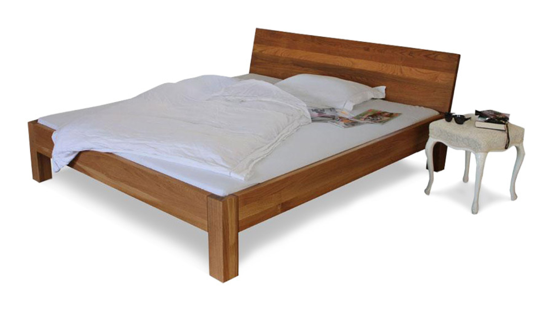 Postelja iz masivnega lesa P-1050 - hrast
