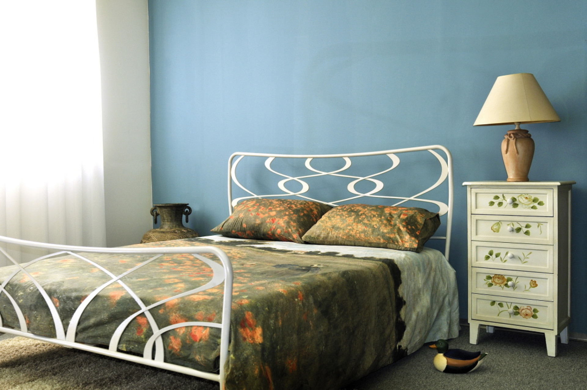 Kovinska postelja GALA bela