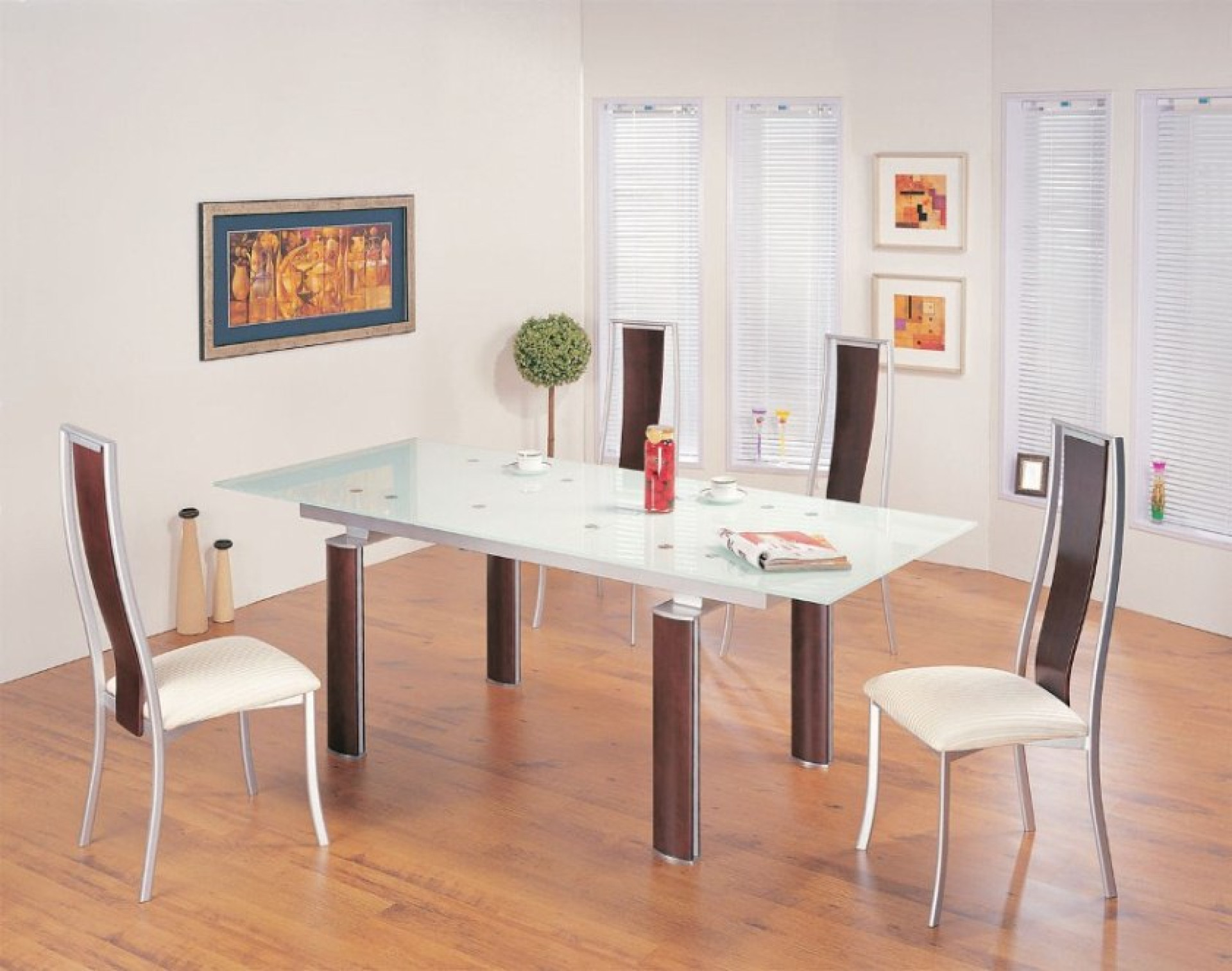 Raztegljiva steklena jedilna miza TL-375B